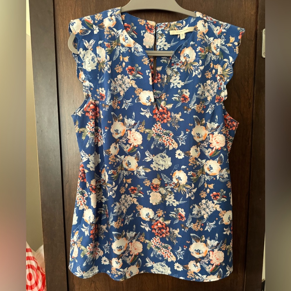 41 Hawthorn Top - Size M - EUC